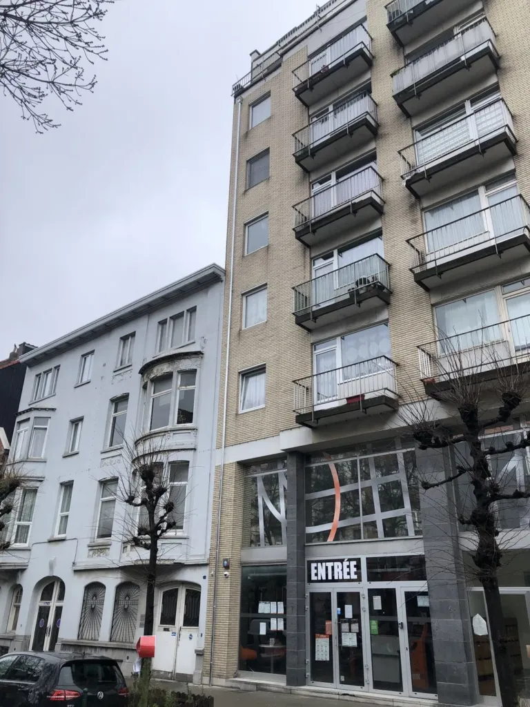 La façade et son contexte urbain