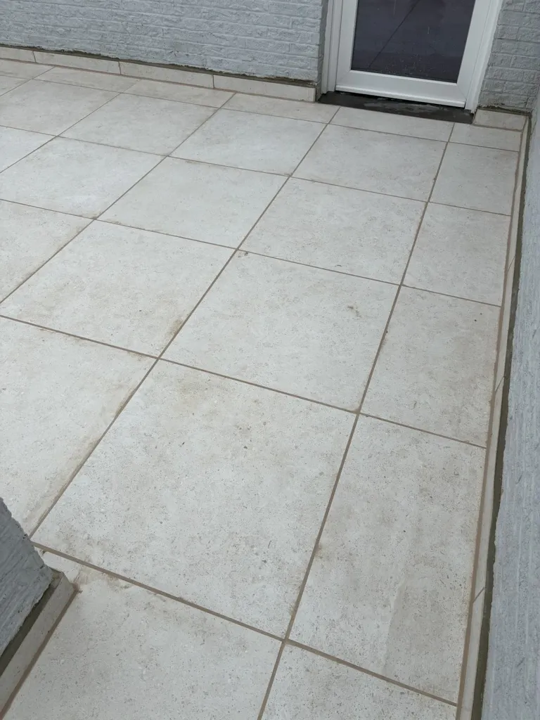 Le carrelage après nettoyage, joints faits