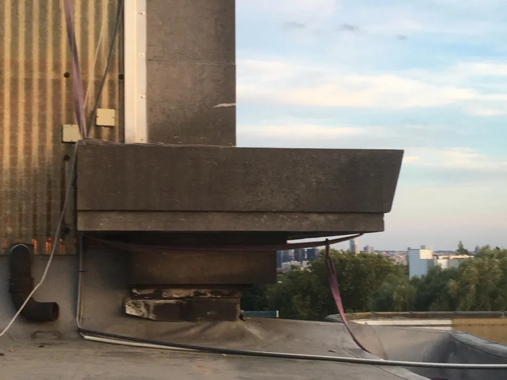 Les cordes et le volume de la toiture du palais, vus d'en haut