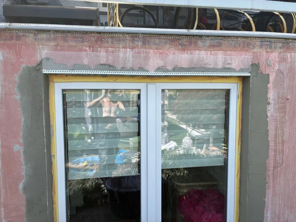 Préparation des encadrements des portes-fenêtres